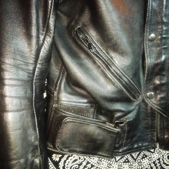 Vintage.Men's med. Leather moto jacked. Armoured - Picture 7 of 8